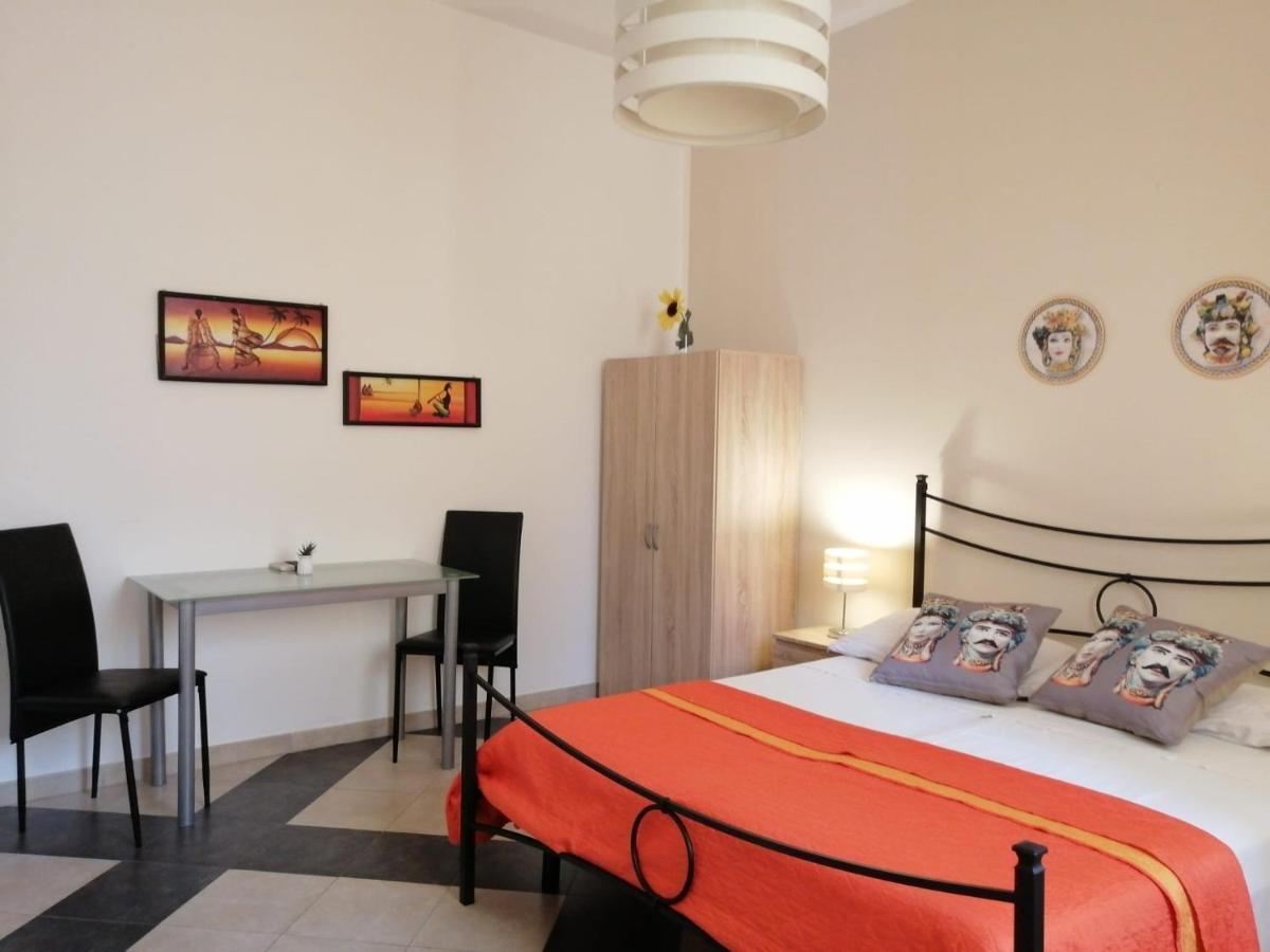 B & B Jasmine Santa Teresa Di Riva Exterior photo