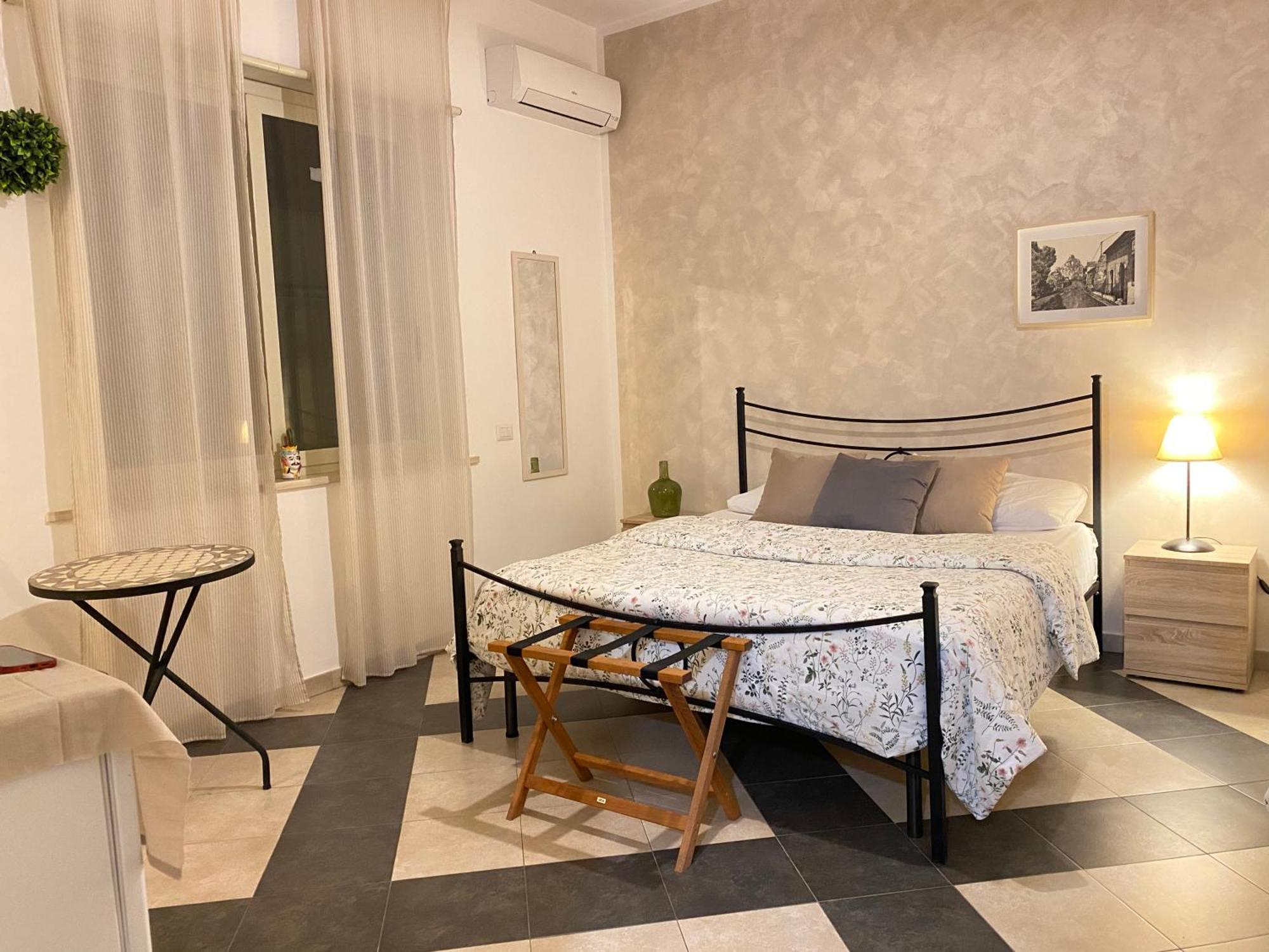 B & B Jasmine Santa Teresa Di Riva Exterior photo